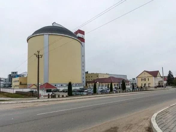 u-bilorusi-odnochasno-znikli-direktori-usikh-tsukrovikh-zavodiv-krayini-zmi