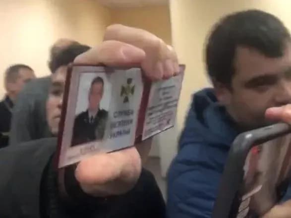 spivrobitniki-sbu-priyshli-z-obshukami-na-telekanal-1-1-dubinskiy