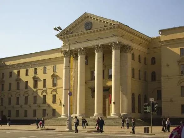 kdb-bilorusi-prokomentuvalo-zniknennya-direktoriv-usikh-tsukrovikh-zavodiv-respubliki