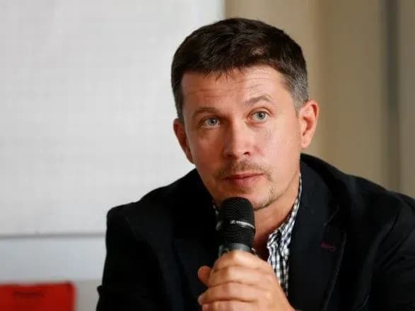 zrazki-testiv-dlya-pidtverdzhennya-koronavirusu-vidpravlyatimut-na-verifikatsiyu-v-london-moz