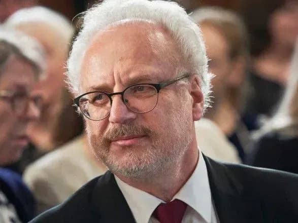 prezident-latviyi-proponuye-obmezhiti-vikoristannya-rosiyskoyi-na-telebachenni