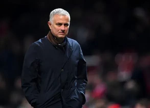 mourinyu-nazvav-favoritiv-na-potraplyannya-do-zoni-lch-v-apl