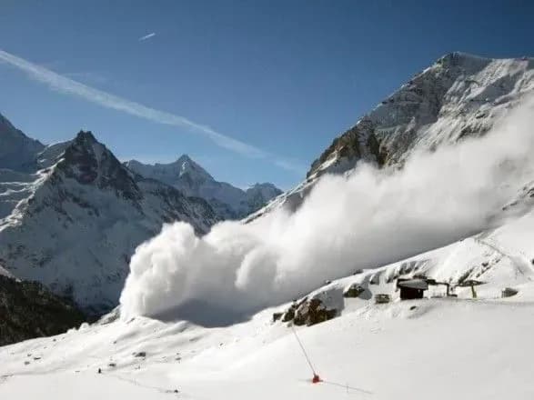 u-karpatakh-zberigayetsya-visokiy-riven-nebezpeki-skhodzhennya-lavin