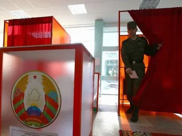 bilorus-planuye-zminiti-deyaki-elementi-derzhavnogo-gerba