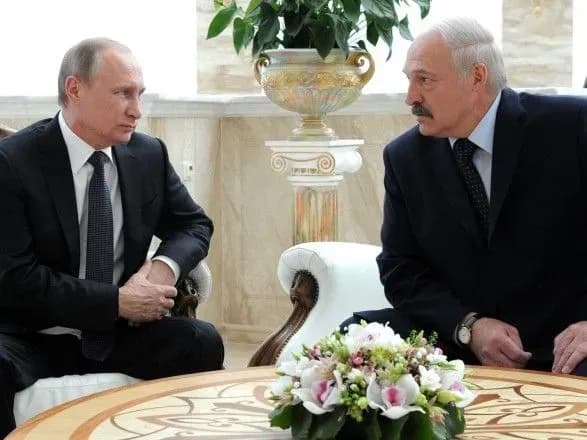 lukashenko-pro-peregovori-z-putinim-u-sochi-forma-peregovoriv-bula-svoyeridna