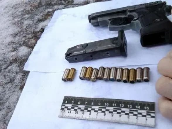 cholovika-yakiy-namagavsya-pidirvati-granatoyu-dvokh-politseyskikh-zasudili-do-9-rokiv