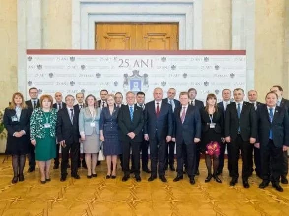 glavi-ks-ukrayini-ta-moldovi-obgovorili-vikonannya-rishen-yespl-ta-vzayemodiyu-iz-venetsiyskoyu-komisiyeyu