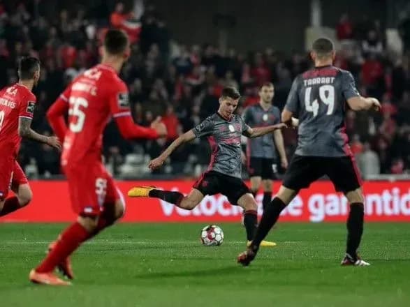 benfika-perervala-seriyu-porazok-pered-matchem-vidpoviddyu-z-shakhtarem