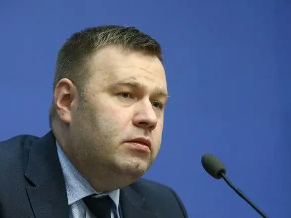 orzhel-zapidozriv-zlovzhivannya-posadovtsiv-pid-chas-zakupivli-poslug-vidkrite-dovkillya