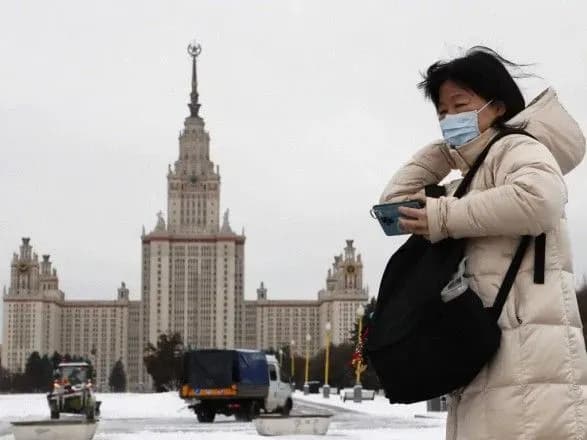 epidemiya-koronavirusu-u-moskvi-z-pidozroyu-na-covid-19-gospitalizovano-24-lyudini-ponad-80-u-karantini