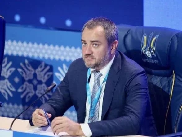 chleni-vikonkomu-uyefa-privitali-ukrayinu-z-vprovadzhennyam-var