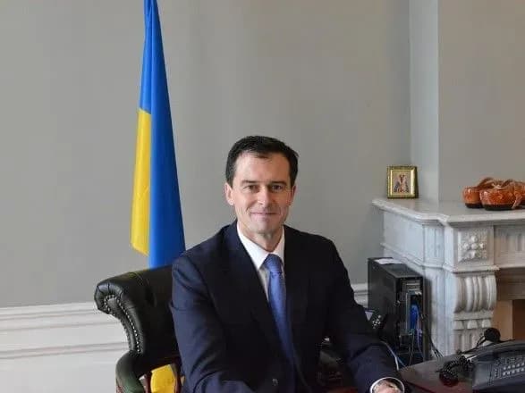 zelenskiy-upovnovazhiv-posla-v-niderlandakh-pidpisati-konventsiyu-pro-viznannya-sudovikh-rishen