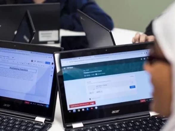 google-i-microsoft-vidkriyut-dostup-do-platnikh-servisiv-cherez-koronavirus