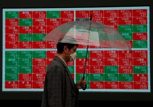 bloomberg-zbitki-vid-koronavirusu-mozhut-sklasti-2-7-trln-dolariv