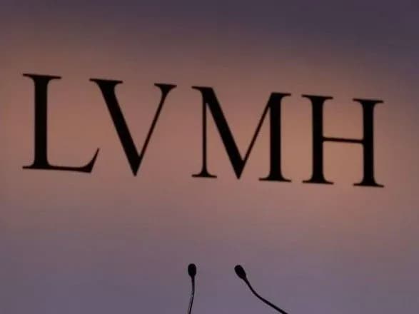 virobnik-parfumiv-dlya-dior-givenchy-i-guerlain-robitime-bezkoshtovni-sanitayzeri-dlya-ruk