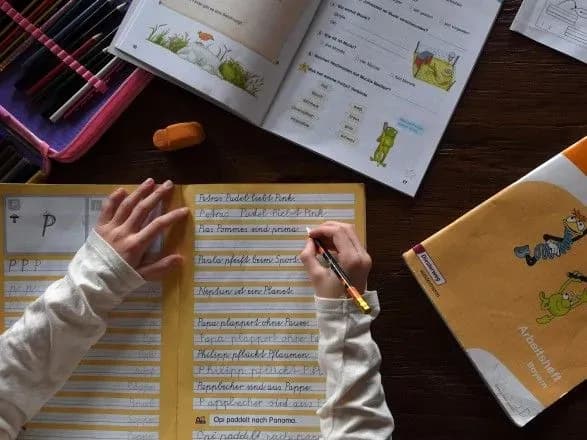 yunesko-blizko-850-milyoniv-ditey-u-sviti-ne-vidviduyut-shkolu-cherez-koronavirus