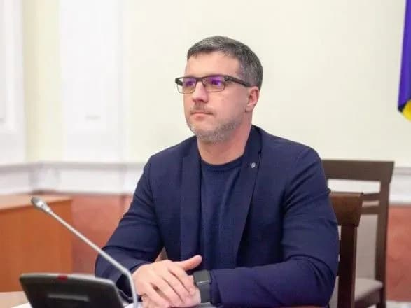 u-kiyevi-vidzavtra-u-shkolakh-ta-sadochkakh-vimikayut-opalennya