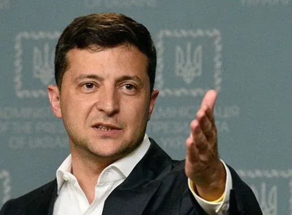 zelenskiy-zaproponuvav-nardepam-pratsyuvati-distantsiyno-pid-chas-poshirennya-covid-19