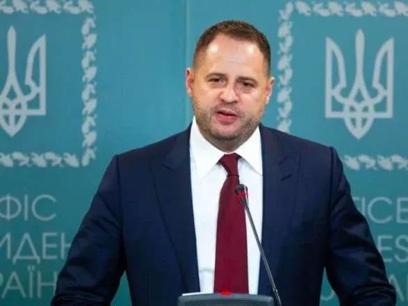 yermak-povidomiv-kogo-khoche-bachiti-u-konsultativniy-radi-v-tkg