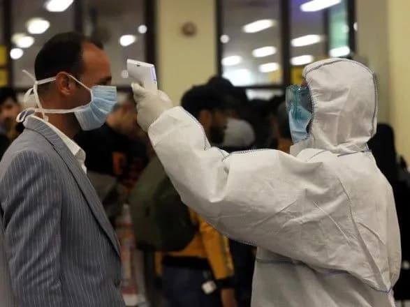 avstraliya-zakrivaye-vnutrishni-kordoni-schob-zmenshiti-kilkist-khvorikh-na-covid-19