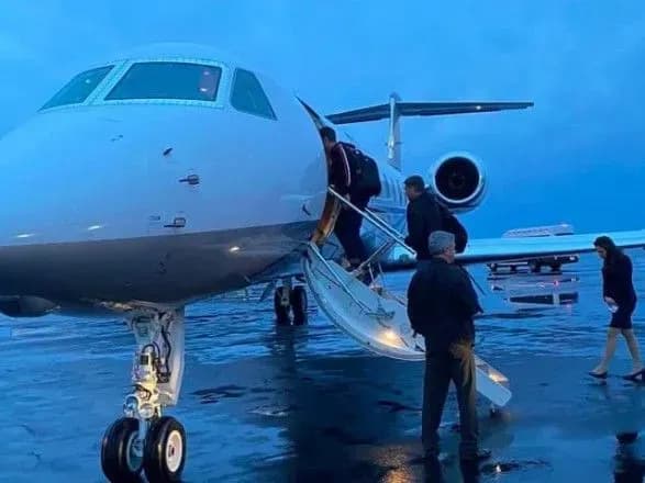 grupu-ukrayintsiv-evakuyuvali-zi-ssha-litakom-aviakosmichnoyi-kompaniyi