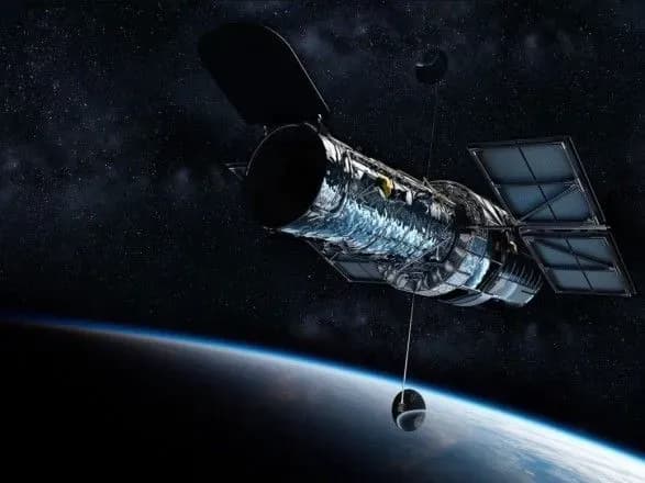 vash-den-narodzhennya-kriz-obyektivi-teleskopu-khabbl-u-nasa-pidgotuvali-kilka-tsikavinok-do-yuvileyu-proektu