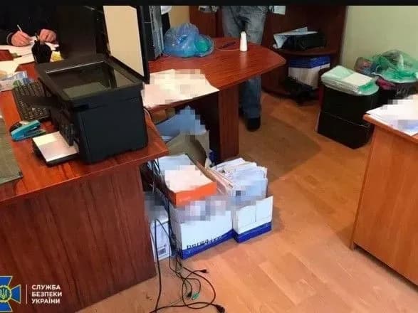 na-sumschini-vikrili-chornikh-reyestratoriv-yaki-proveli-ponad-40-tis-nezakonnikh-operatsiy-z-zemleyu