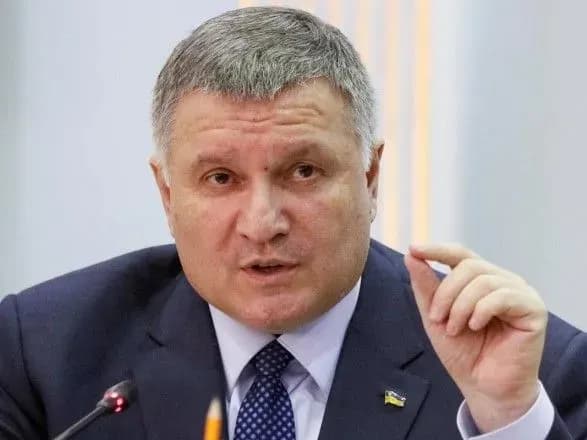 avakov-rozkritikuvav-skupchennya-lyudey-u-tserkvakh-u-verbnu-nedilyu