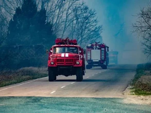 pozhezha-ne-zashkodila-chaes-ta-ominula-rudiy-lis-upravlinnya-zonoyu-vidchuzhennya
