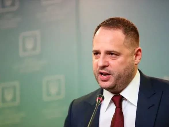 yermak-rozpoviv-pro-robotu-nad-zvilnennyam-ukrayintsiv-z-pekla-polonu