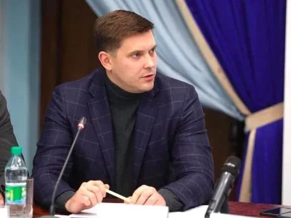 spalakh-koronavirusu-u-podilsku-mistseva-vlada-ne-dotrimuvalas-karantinnikh-rekomendatsiy