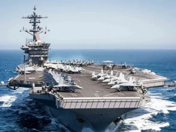 pentagon-pidtverdiv-masove-zakhvoryuvannya-na-esmintsi-v-karibskomu-mori