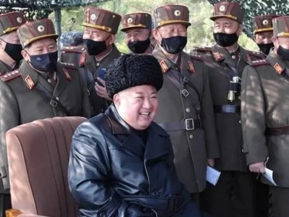 tramp-ne-virit-v-informatsiyu-pro-pogirshennya-stanu-zdorovya-kim-chen-ina