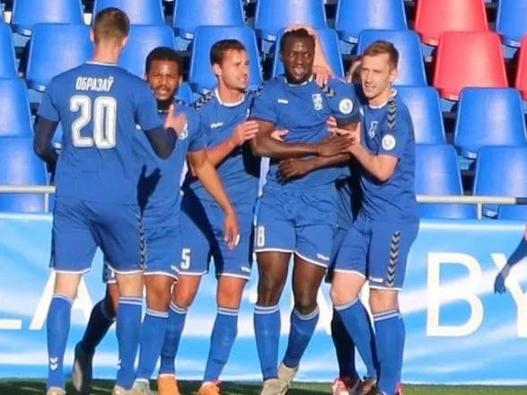 dvoye-ukrayintsiv-dopomogli-fk-slutsk-ocholiti-chempionat-bilorusi