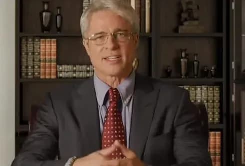 bred-pitt-zigrav-eksperta-po-koronavirusu-v-snl-zhartuvali-vse-odno-pro-trampa