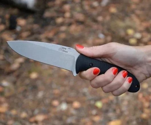 u-kharkovi-posered-vulitsi-viyavili-ogolenu-zhinku-yaka-nesla-u-paketi-vidrubanu-golovu