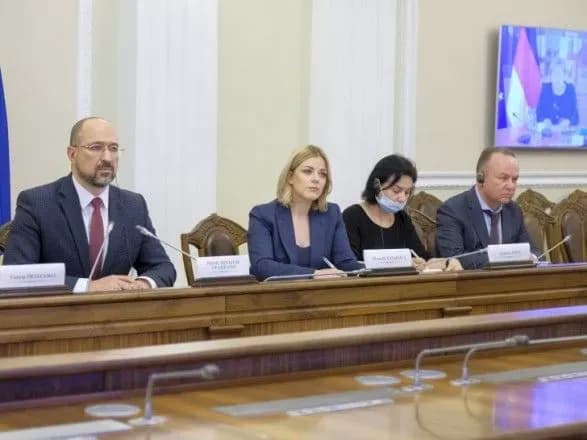 v-uryadi-spodivayutsya-pidpisati-memorandum-z-mvf-do-kintsya-travnya