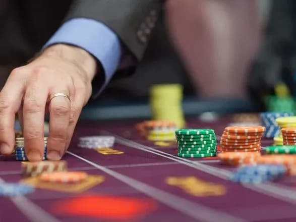 lotereyniy-pul-nardepiv-zavazhaye-legalizatsiyi-gralnogo-biznesu-zmi