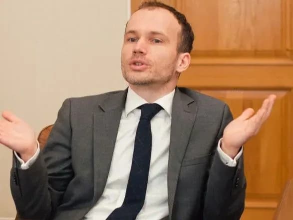 zakonoproekt-pro-banki-malyuska-prognozuye-scho-poperedu-ksu-ta-yespl