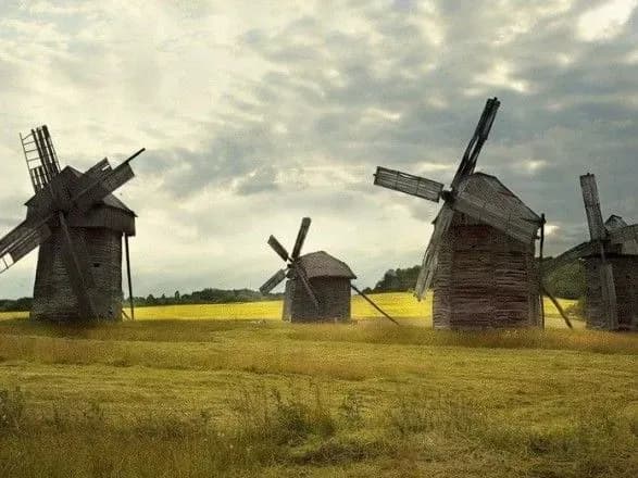 kiyevu-cherez-sud-khochut-povernuti-zemlyu-u-rayoni-muzeyu-pirogovo-za-366-mln-grn