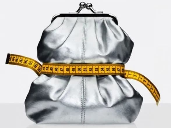 ekonomist-poradiv-do-oseni-zatyagnuti-paski-tugishe