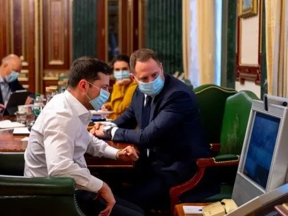 zelenskiy-osobisto-kontrolyuvatime-zakupivli-moz-zasobiv-individualnogo-zakhistu