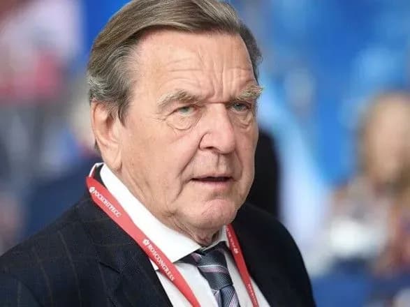 kolishniy-kantsler-nimechchini-shreder-vidpoviv-ukrayinskomu-poslu-frn-nazvavshi-yogo-karlikom