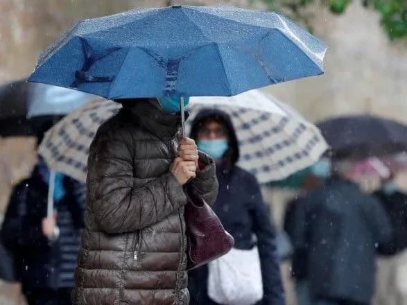 pogodni-anomaliyi-u-stolitsi-meteorologichne-lito-zapiznyuyetsya-vzhe-na-dva-tizhni