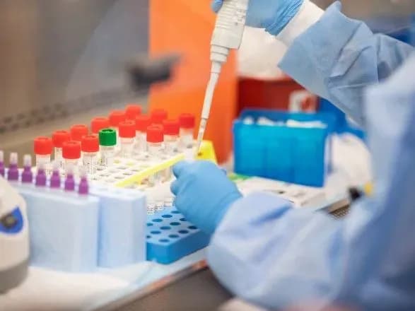 rivnyanin-pomer-tak-i-ne-dochekavshis-rezultatu-plr-testu-rodichi-ne-mogli-pokhovati-tilo