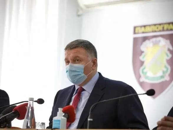 avakov-pavlogradskiy-viddil-politsiyi-rozformuvali-cherez-spivpratsyu-z-narkotorgovtsyami