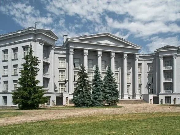 minkult-zaklikav-stolichnu-vladu-prodovzhiti-orendu-primischen-natsmuzeyem-istoriyi