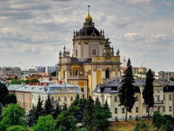 u-moz-nazvali-regioni-z-naybilshim-dobovim-prirostom-khvorikh-na-covid-19-7