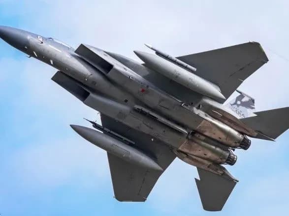 vinischuvach-vps-ssha-zaznav-avariyi-poblizu-uzberezhzhya-velikoyi-britaniyi-pilot-znik-bezvisti