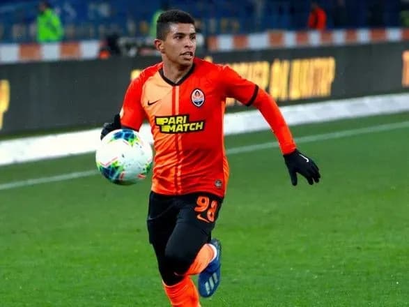 futbolist-shakhtarya-vidreaguvav-na-interes-zboku-bavariyi-ta-pszh